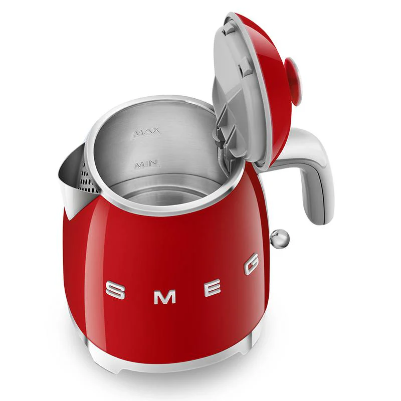 SMEG KLF05RDUK 50s Retro Style Mini Kettle Red - Image 2