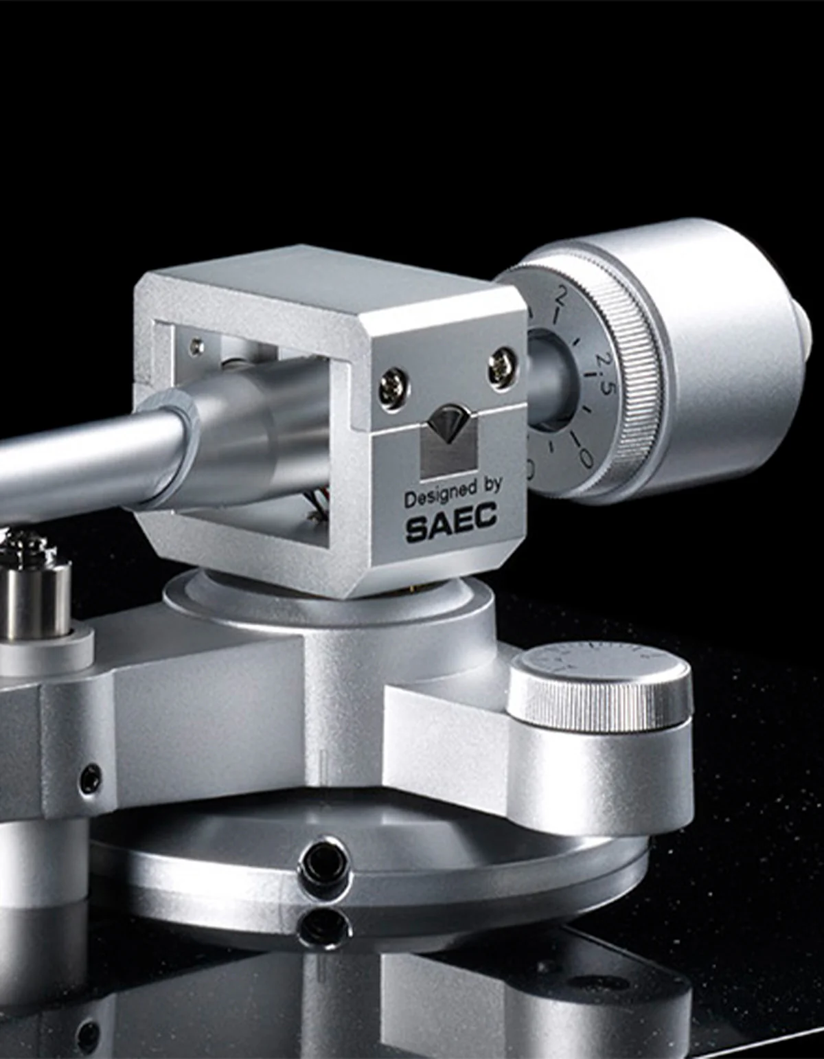 Teac TN-5BB Belt Drive Turntable with XLR outputs - Image 4