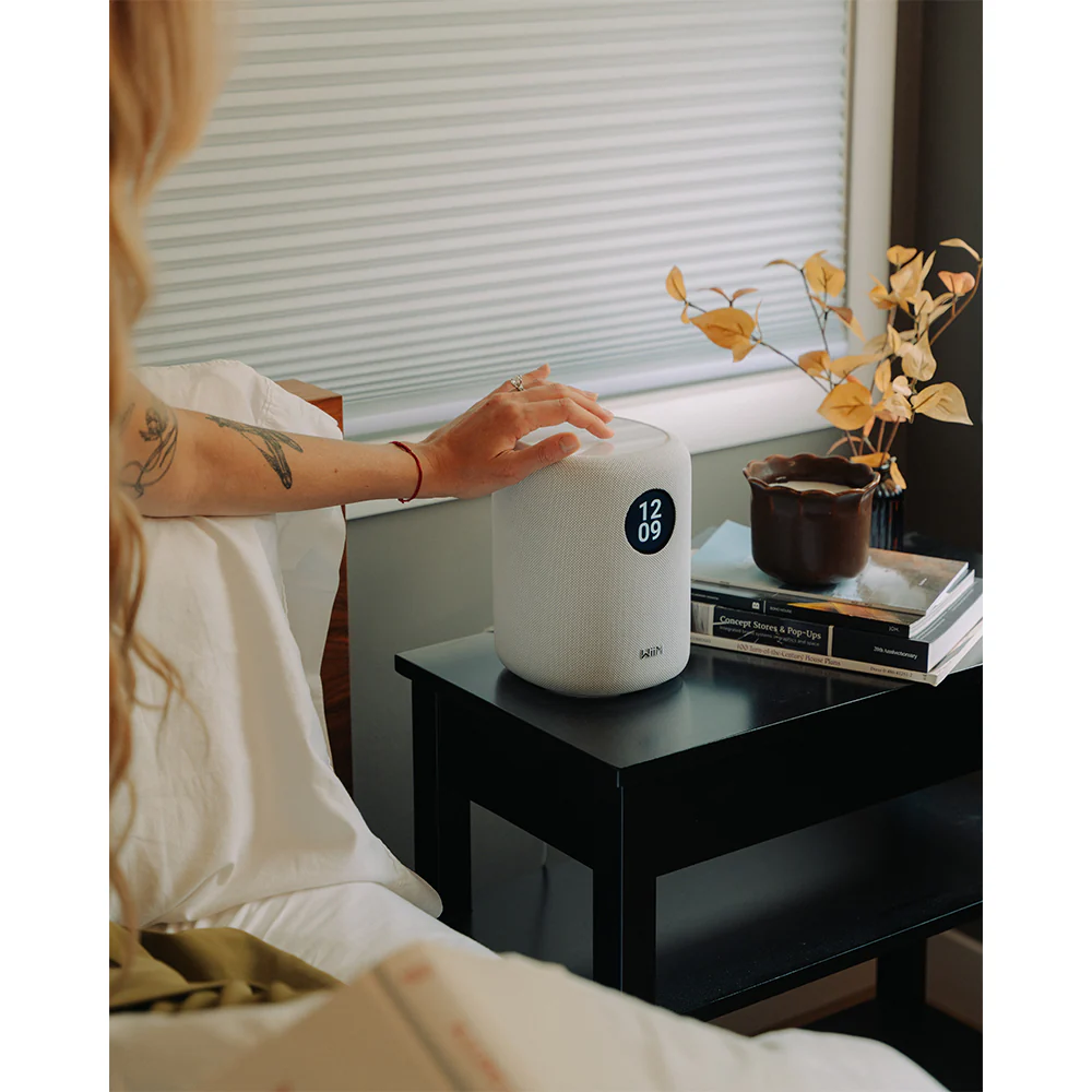 WiiM SOUND Wireless Multiroom Smart Speaker with Display - White - Image 8